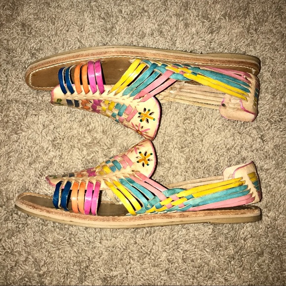 Artisan Mexican colorful woven leather huarache sandals - Picture 5 of 5